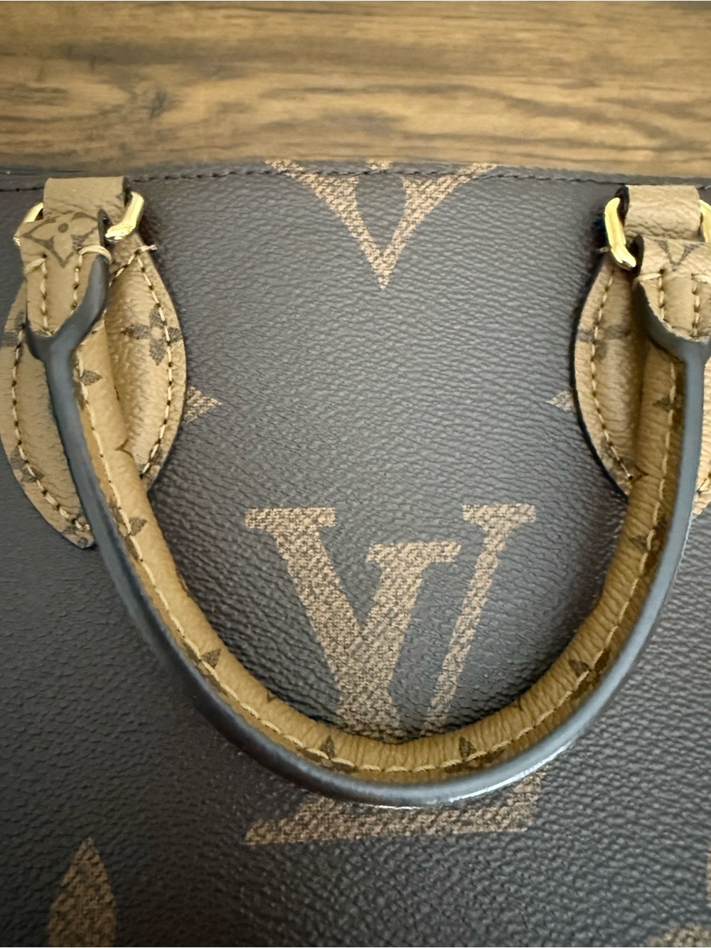 Louis Vuitton On The Go PM - Picture 8 of 8